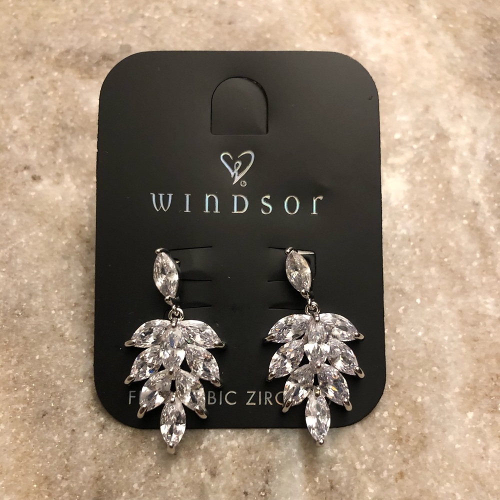 BRAND NEW EARRINGS